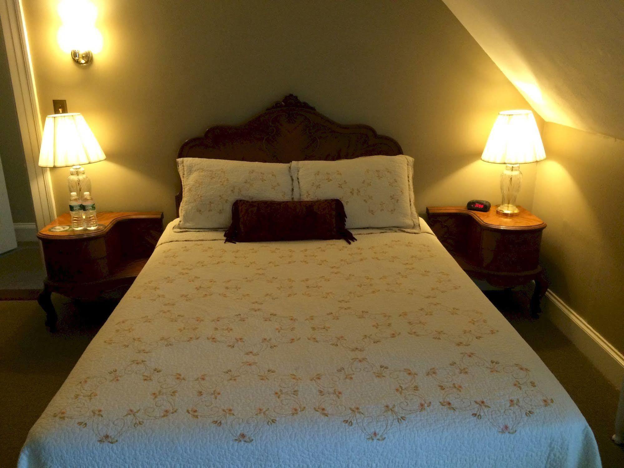 Castle Manor Inn Gloucester Eksteriør bilde